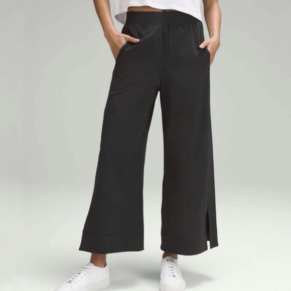 Lululemon Black Stretch Woven High Rise Wide Leg Cropped Pants Women’s Sz Medium - Picture 1 of 9